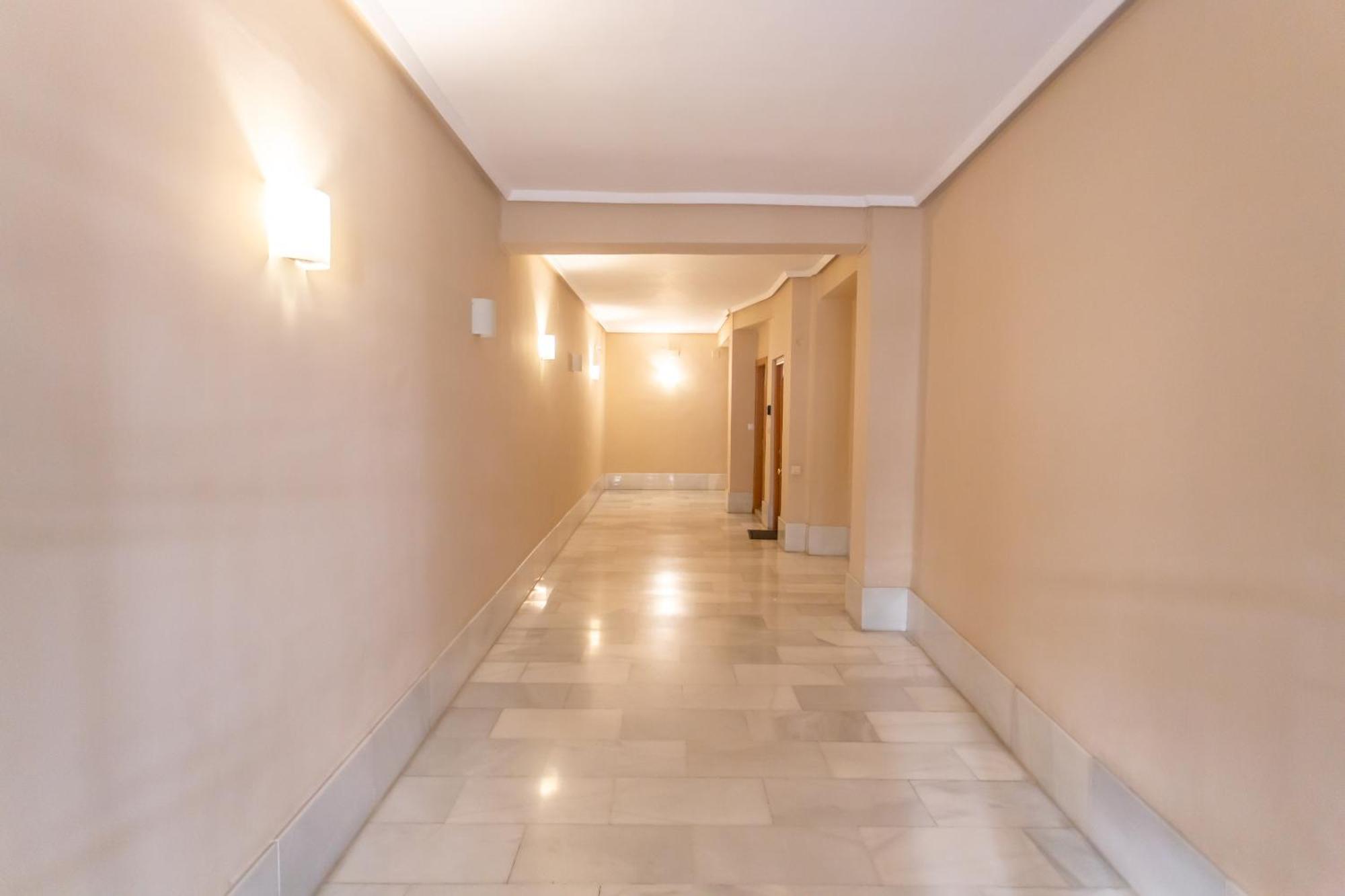 Vlc - Tranquilo Apartamento En Plaza Cisneros Valencia Eksteriør billede