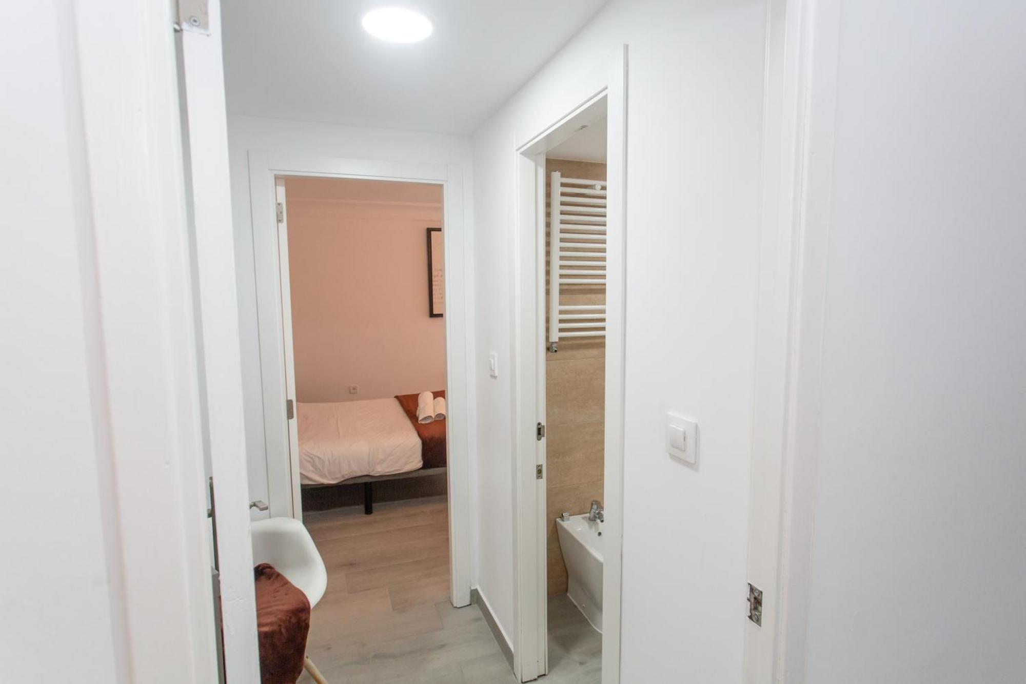 Vlc - Tranquilo Apartamento En Plaza Cisneros Valencia Eksteriør billede